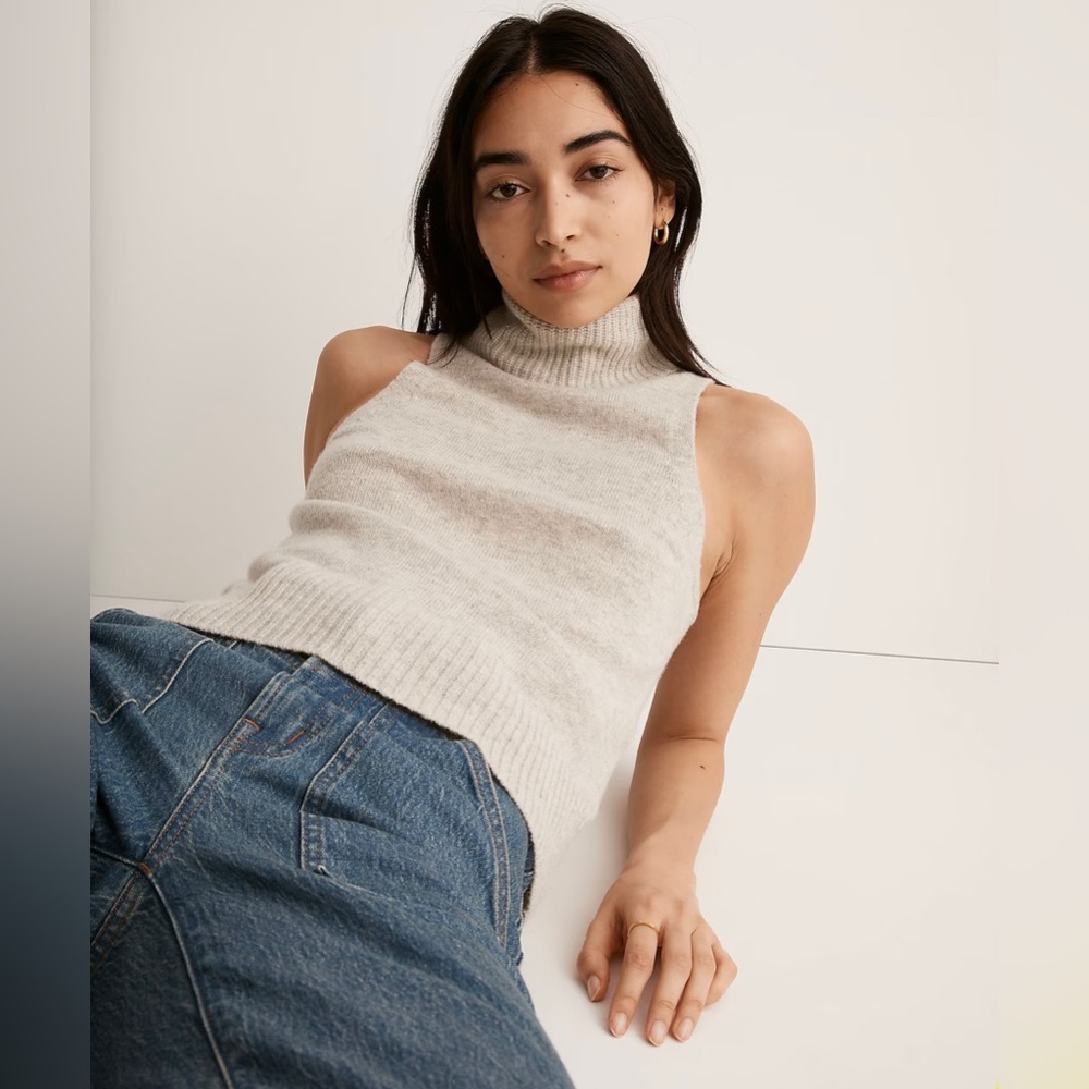 NWT Hallowell Turtleneck Sweater Tank